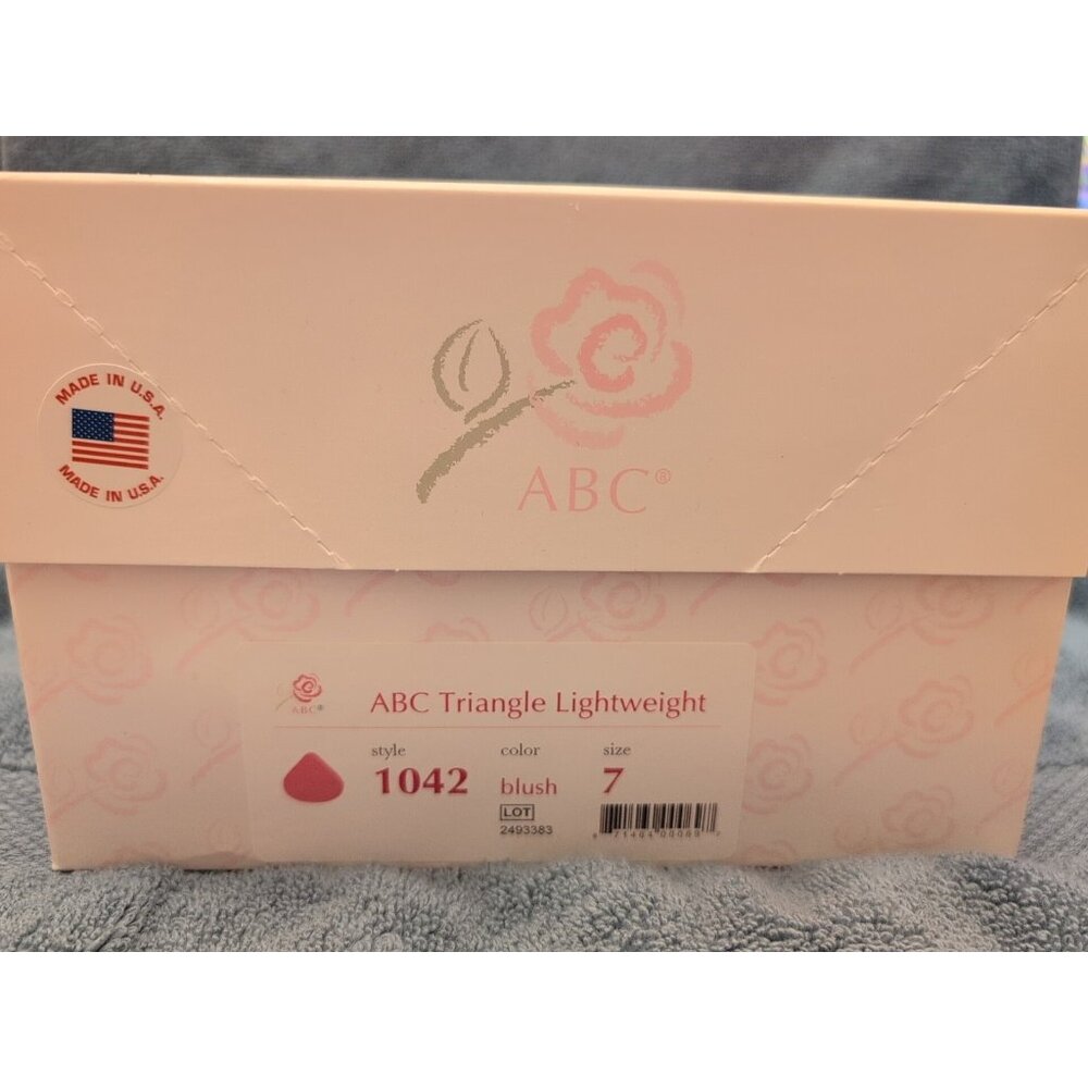 EUC ABC triangle lightweight breast form style 1042 size 7 color Blush w/case